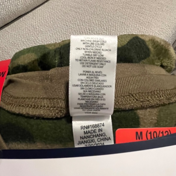 Lands End 3 pc youth set robe, PJ top & PJ bottom Green Camouflage Size L(14/16) - Picture 15 of 16